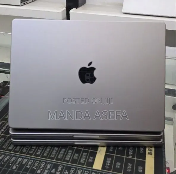 New Laptop Apple MacBook Pro 2021 M1 32GB Apple M1 Pro SSD 512GB