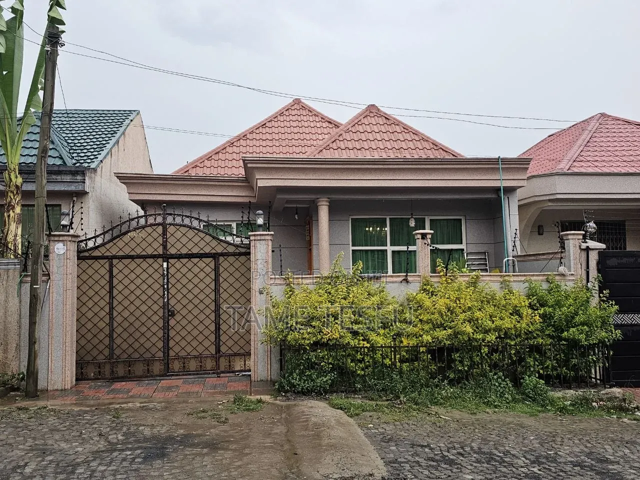 Furnished 3bdrm Villa in ሰሚት, Bole for sale
