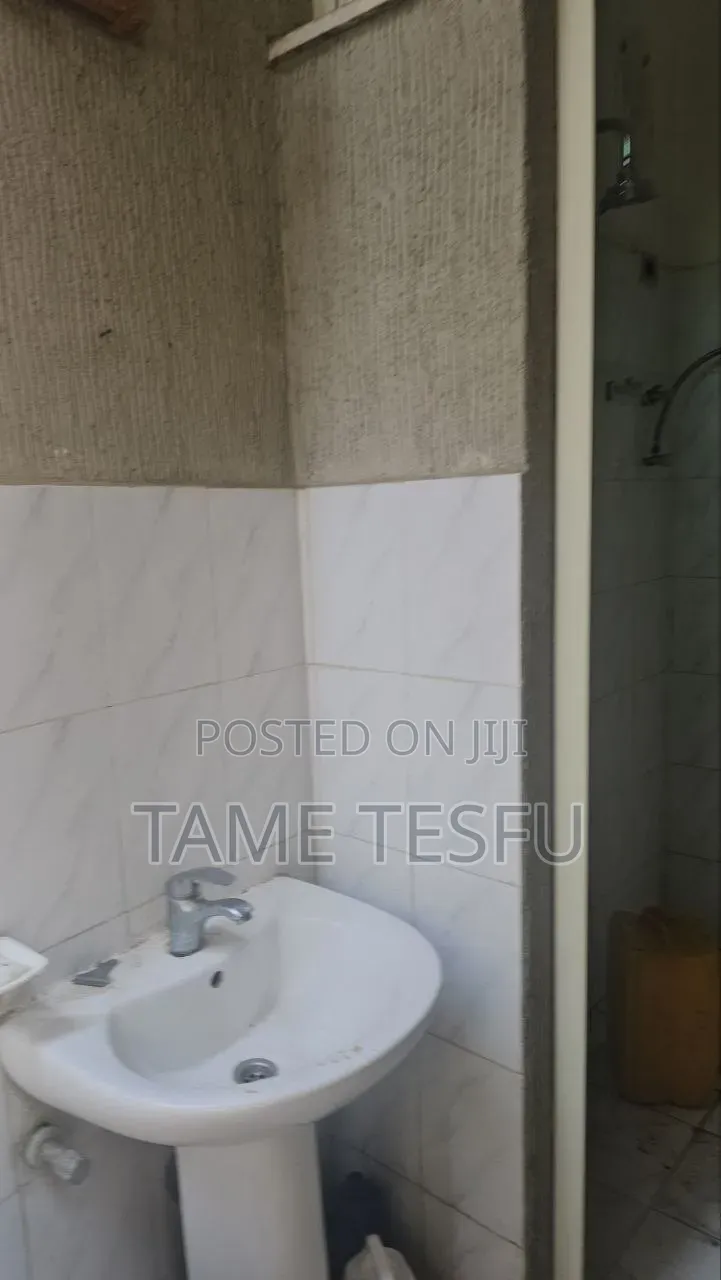 Furnished 3bdrm Villa in ሰሚት, Bole for sale