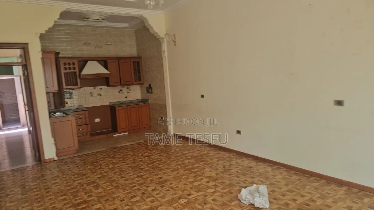 Furnished 3bdrm Villa in ሰሚት, Bole for sale