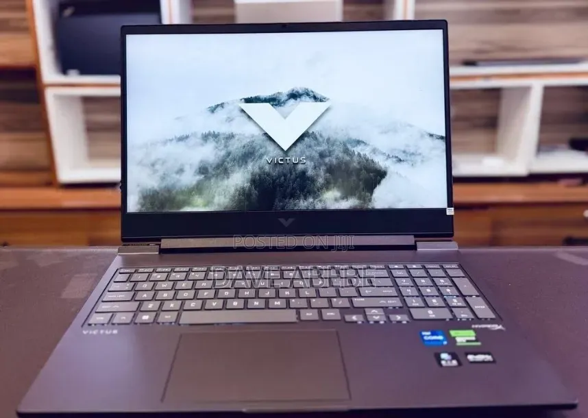 New Laptop HP Victus 16 16GB Intel Core i7 SSD 1T