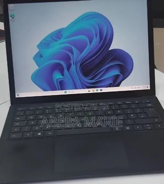 New Laptop Microsoft Surface Laptop 3 8GB Intel Core i5 SSD 256GB