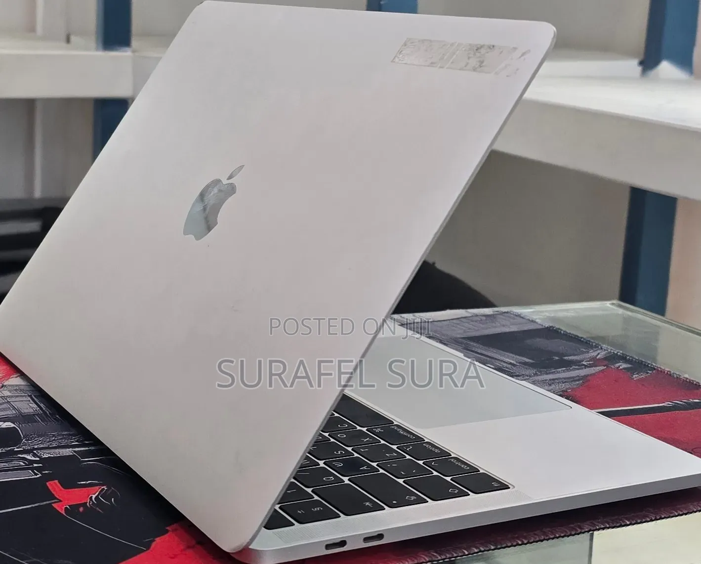 New Laptop Apple MacBook Pro 2018 16GB Intel Core i5 SSD 256GB