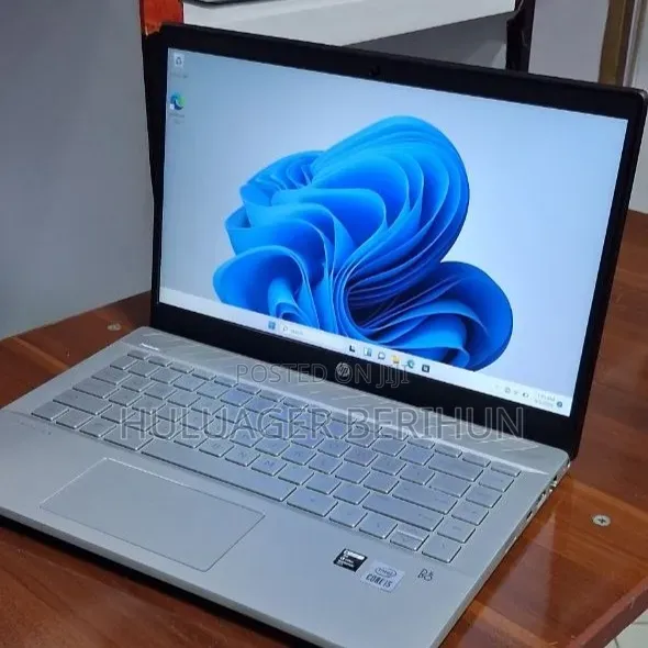 New Laptop HP Pavilion 14 8GB Intel Core i5 SSD 512GB