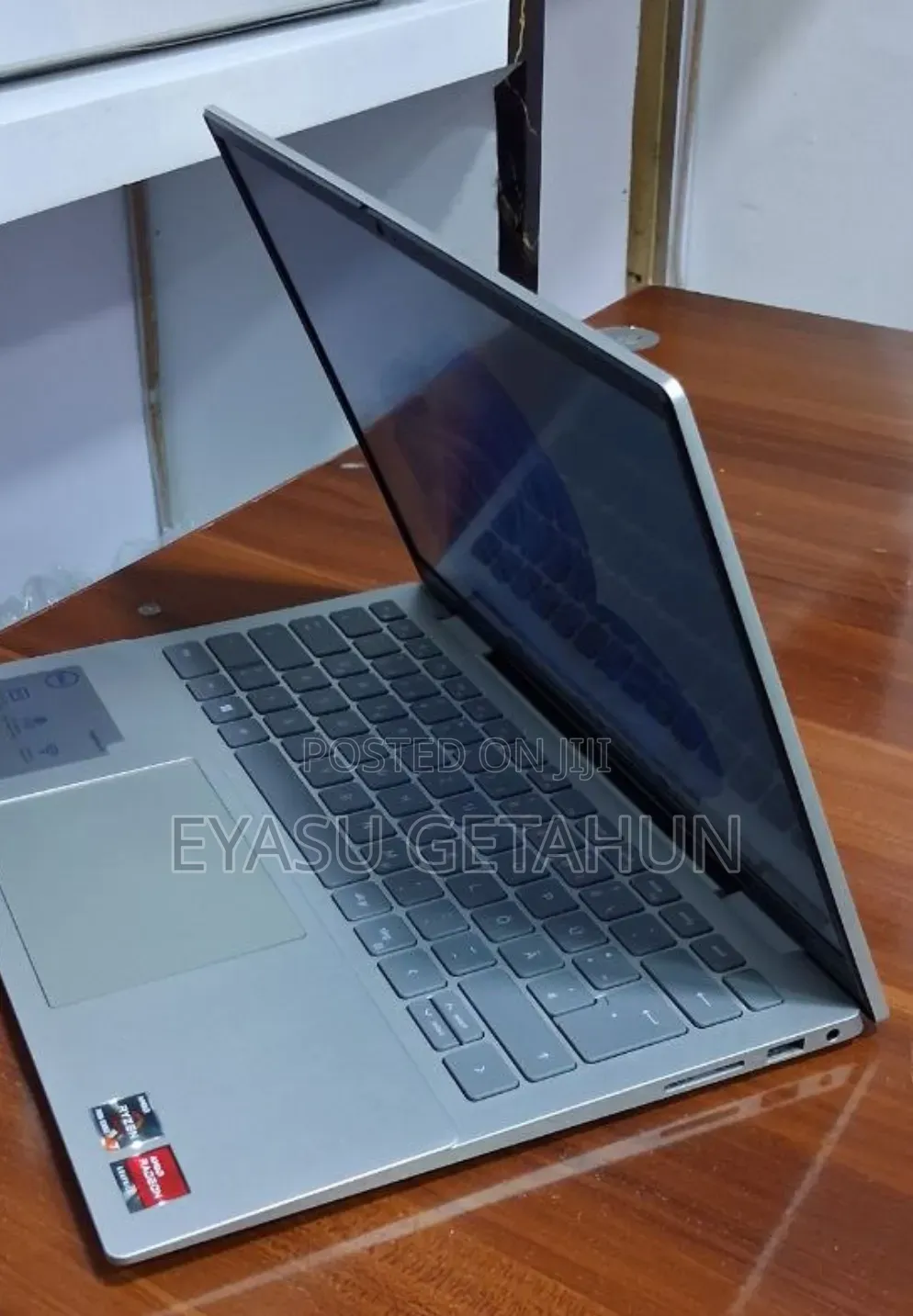 New Laptop Dell Inspiron 15 16GB AMD Ryzen 7 SSD 1T