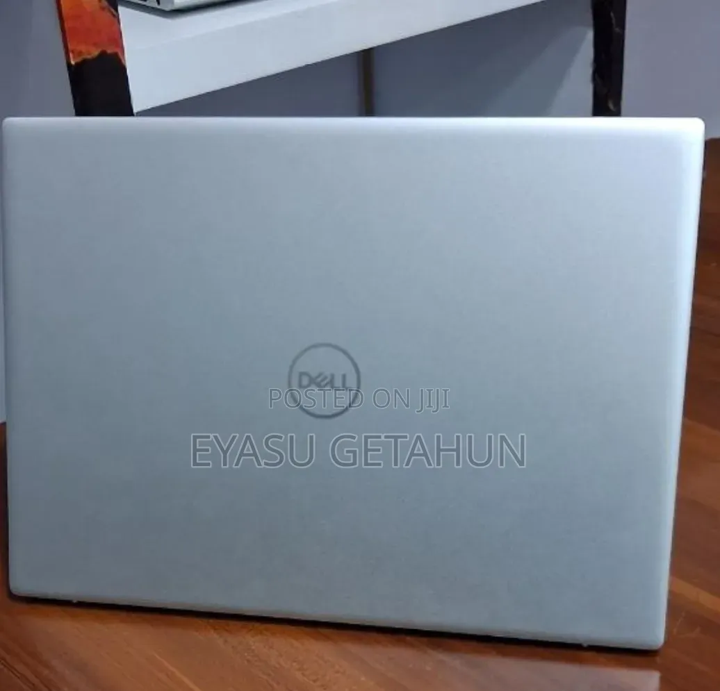 New Laptop Dell Inspiron 15 16GB AMD Ryzen 7 SSD 1T
