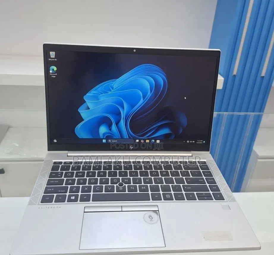 New Laptop HP EliteBook 840 G7 16GB Intel Core i5 SSD 512GB