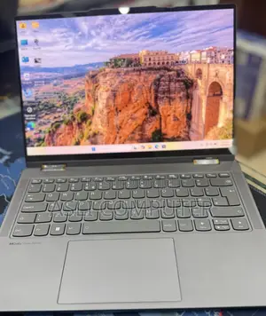 New Laptop Lenovo 16GB AMD Ryzen 7 SSD 512GB
