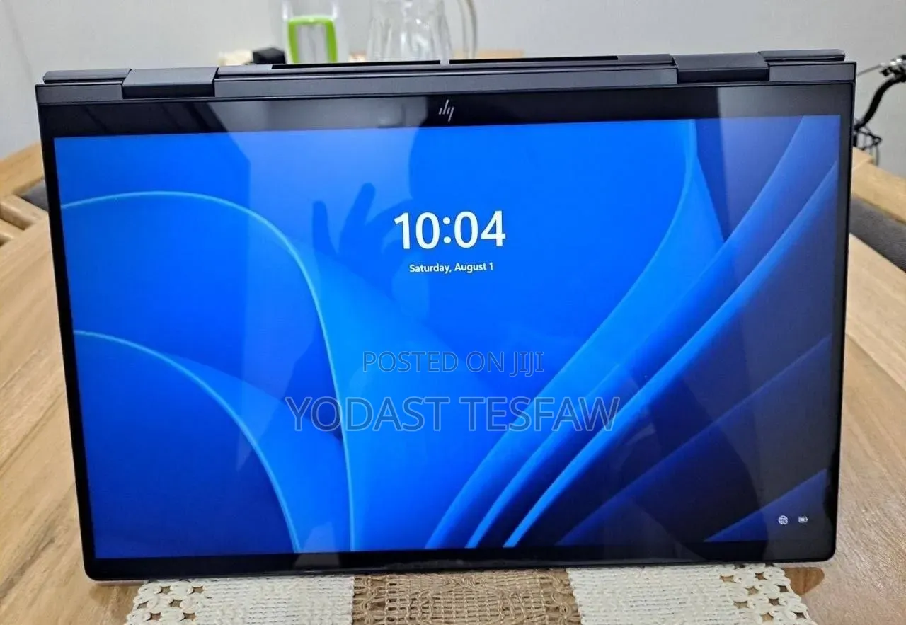 New Laptop HP Envy x360 8GB AMD Ryzen 5 SSD 512GB