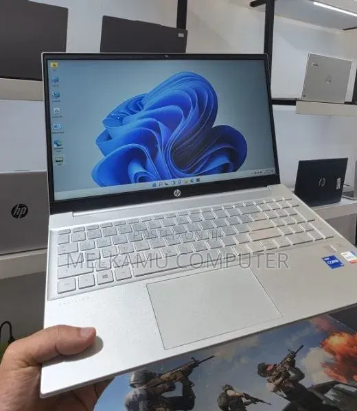 New Laptop HP Pavilion 15 16GB Intel Core i7 SSD 512GB