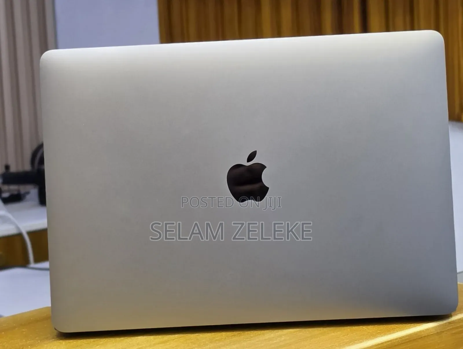 New Laptop Apple MacBook Air 2020 M1 16GB Apple M1 SSD 512GB