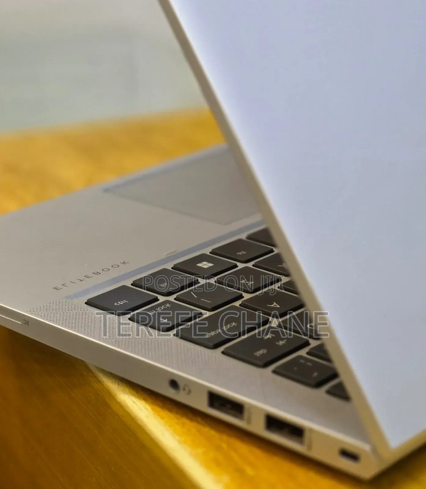 New Laptop HP EliteBook 830 G8 16GB Intel Core i5 SSD 512GB