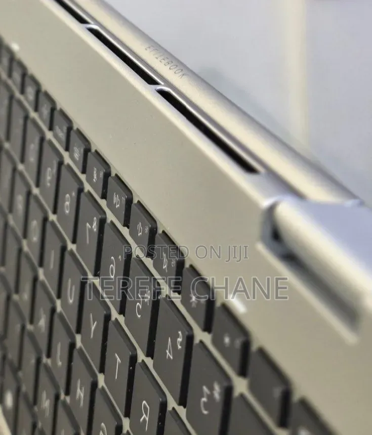 New Laptop HP Elitebook 830 G11 16GB Intel Core i7 SSD 512GB
