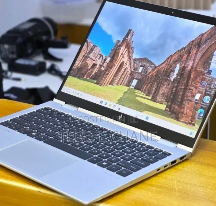 New Laptop HP Elitebook 830 G11 16GB Intel Core i7 SSD 512GB