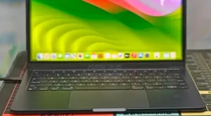 New Laptop Apple MacBook Air 2022 M2 16GB Apple M2 SSD 512GB