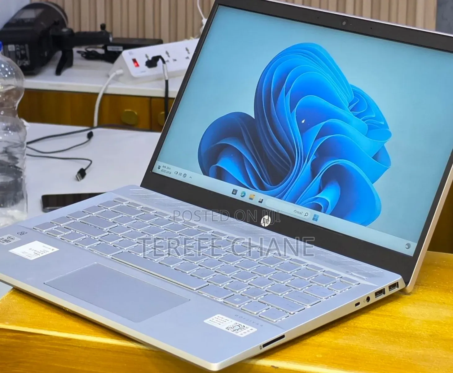 New Laptop HP Pavilion 14 8GB Intel Core i5 SSD 512GB