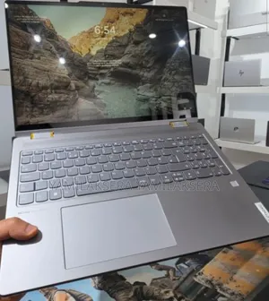 New Laptop Lenovo Yoga 7i 16GB AMD Ryzen 7 SSD 512GB