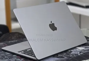 New Laptop Apple MacBook Air 2022 M2 8GB Apple M2 SSD 256GB