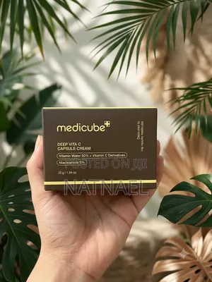 Medicube Vita C Capsule +Antioxidants Protect Renew Your Skin Cream