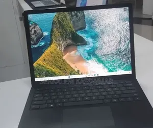 New Laptop Microsoft Surface Laptop 3 8GB Intel Core i5 SSD 256GB