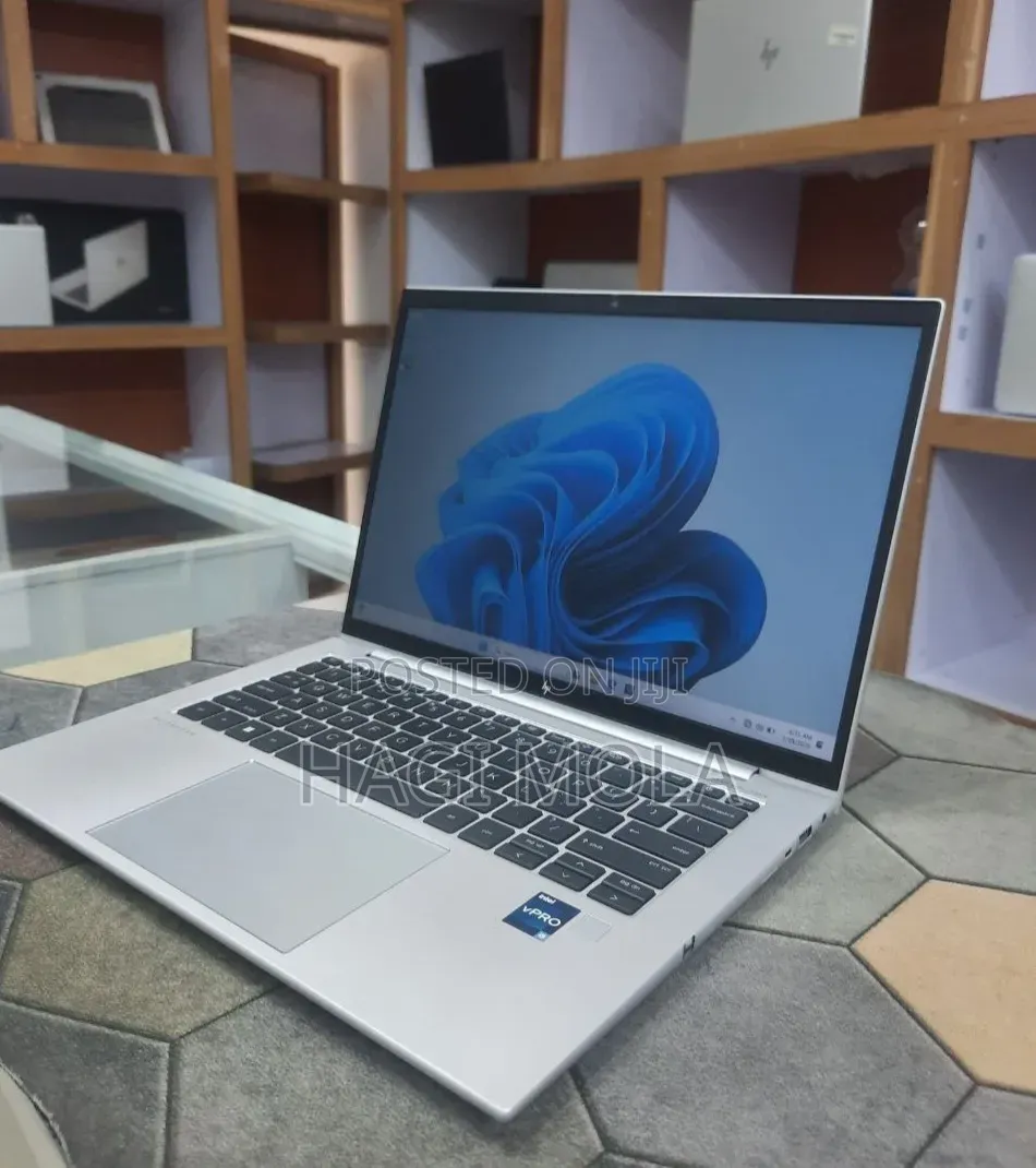 New Laptop HP EliteBook 840 16GB Intel Core i5 SSD 512GB