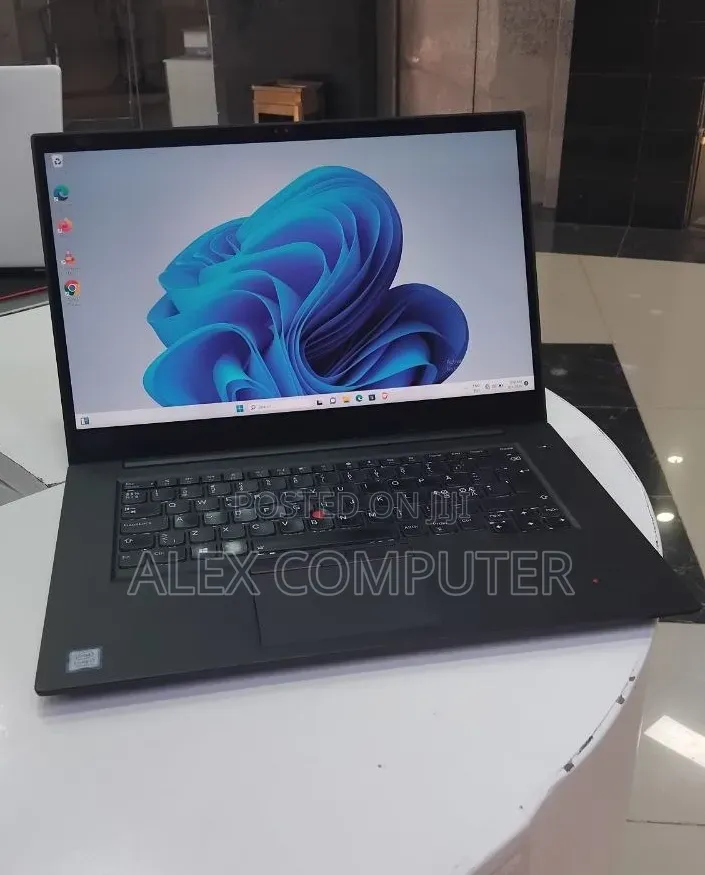 New Laptop Lenovo 16GB Intel Core i7 SSD 512GB