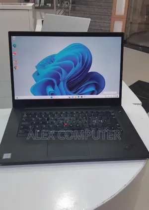 New Laptop Lenovo 16GB Intel Core i7 SSD 512GB