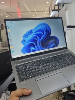 New Laptop HP ZBook 15 16GB Intel Core i7 SSD 512GB