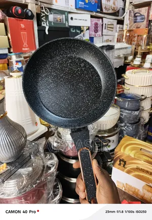 ሴራሚክ ባለ3 መጥበሻ