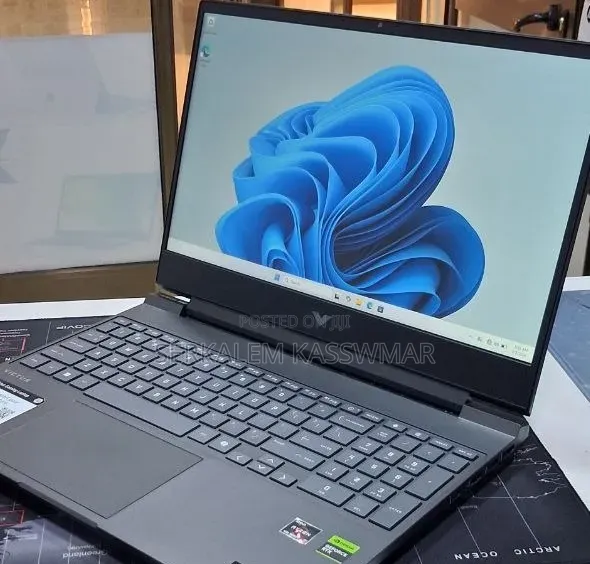 New Laptop HP Victus 15 16GB AMD Ryzen 7 SSD 512GB