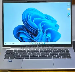New Laptop HP EliteBook 840 10 16GB Intel Core i7 SSD 512GB