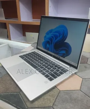 New Laptop HP EliteBook 840 G9 16GB Intel Core i7 SSD 512GB