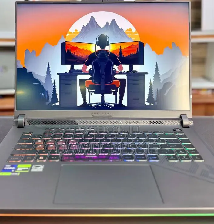 New Laptop Asus ROG Strix G16 16GB Intel Core i9 SSD 1T