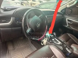 Toyota Fortuner 2.8 D AWD 2017 Silver