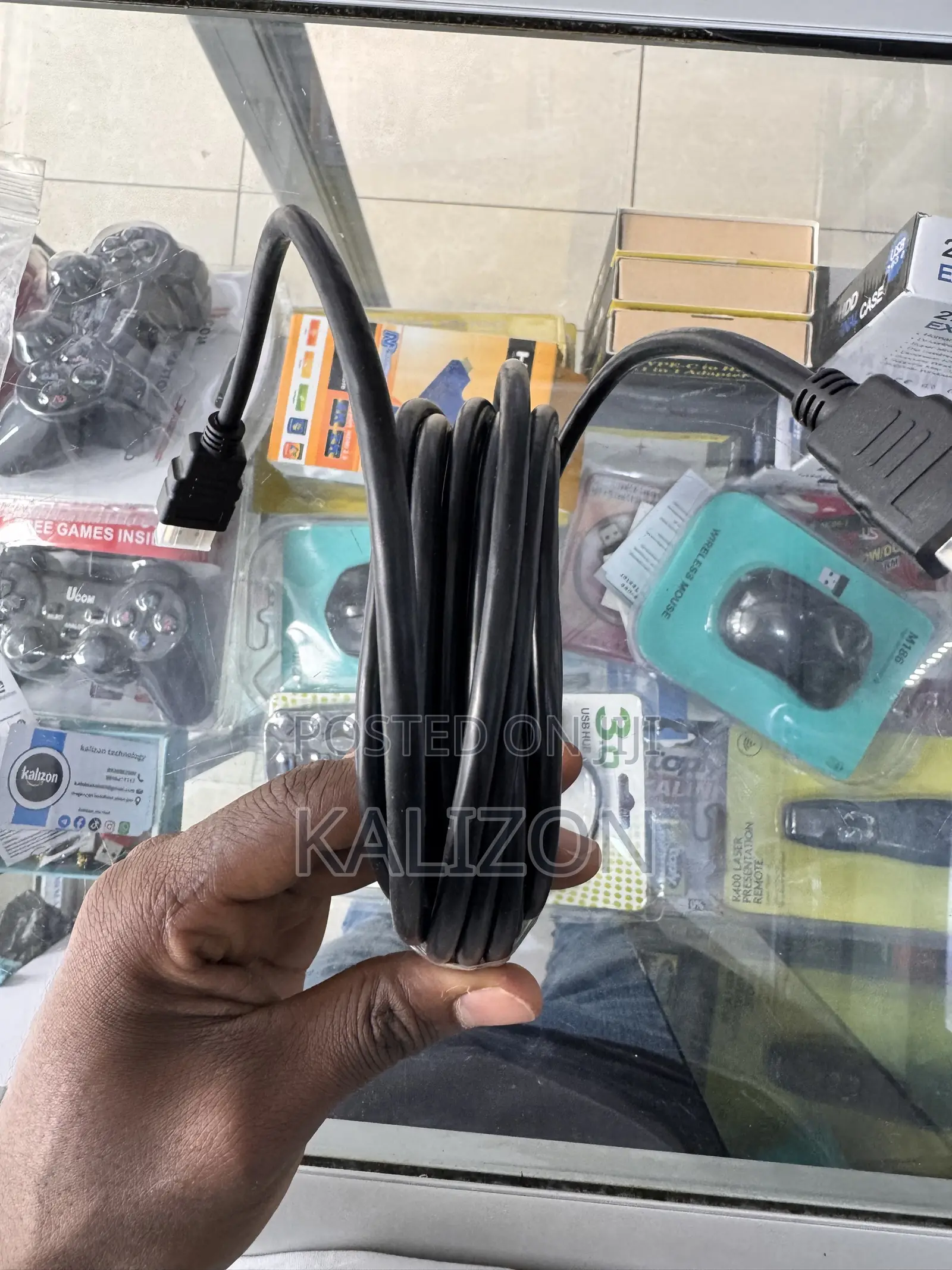የ5 ሜትር ከፍተኛ ፍጥነት ያለው የቪጂኤ ገመድ 5M High Quality VGA Cable 5 ሜትር