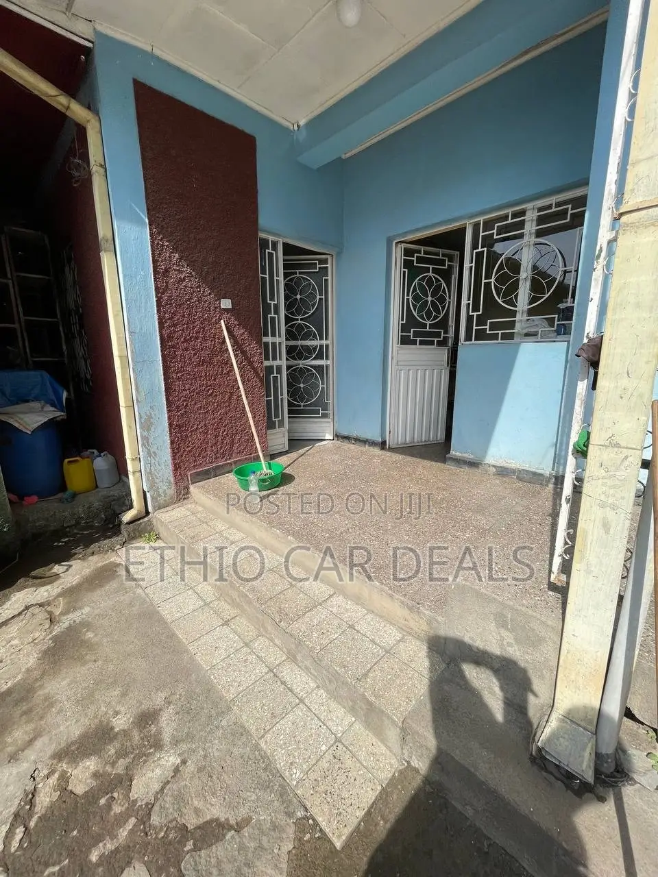 Furnished 3bdrm Villa in Old Villa, Yeka for sale