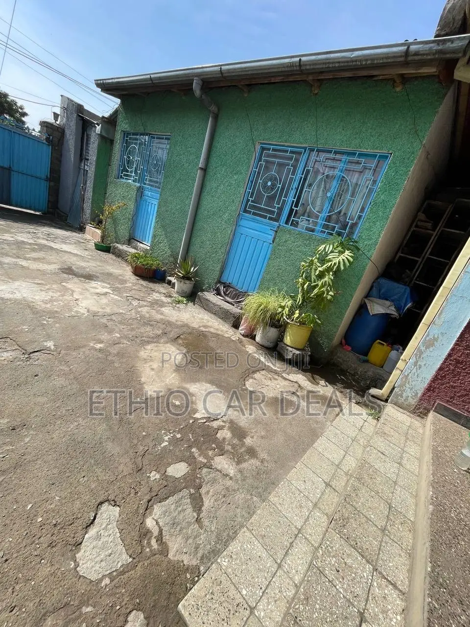 Furnished 3bdrm Villa in Old Villa, Yeka for sale