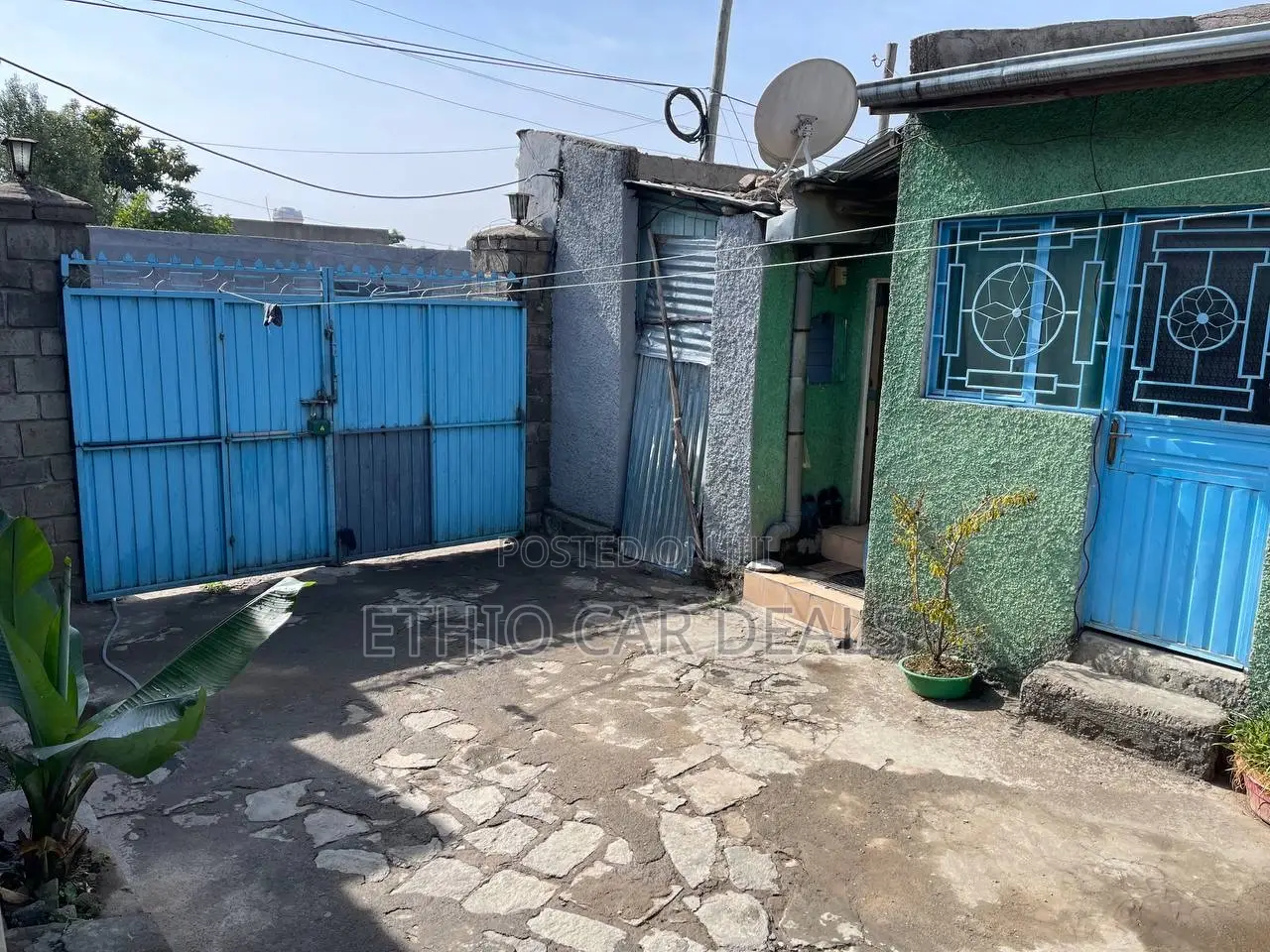 Furnished 3bdrm Villa in Old Villa, Yeka for sale