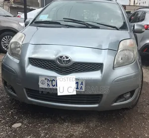 Toyota Yaris 2009 Gray