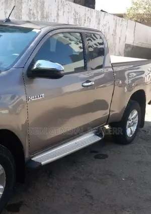 Toyota Hilux 2018 Gray