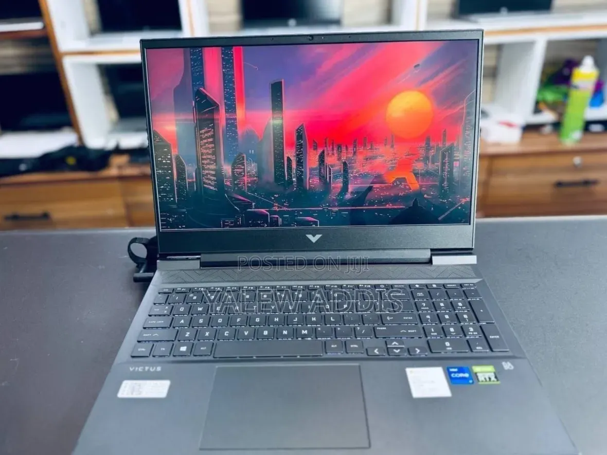 New Laptop HP Victus 16 16GB Intel Core i7 SSD 512GB