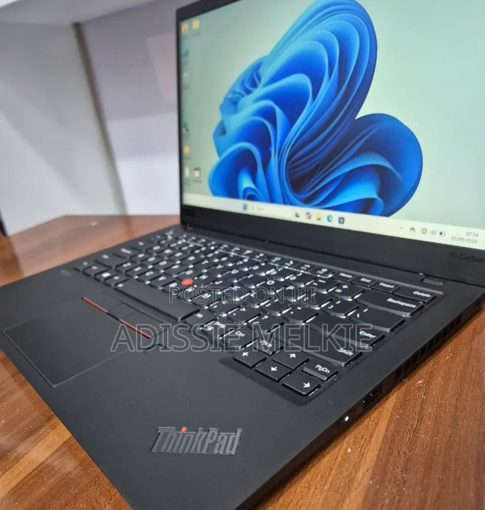 New Laptop Lenovo ThinkPad X1 Carbon 16GB Intel Core i7 SSD 512GB