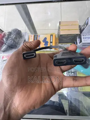 ኤችዲኤምአይ ስፕሊተር High Quality HDMI 1-to-2 Splitter Cable (30 CM)