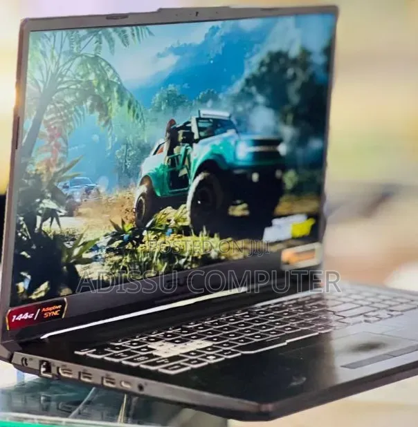 New Laptop Asus ROG Strix G17 16GB Intel Core i7 SSD 512GB