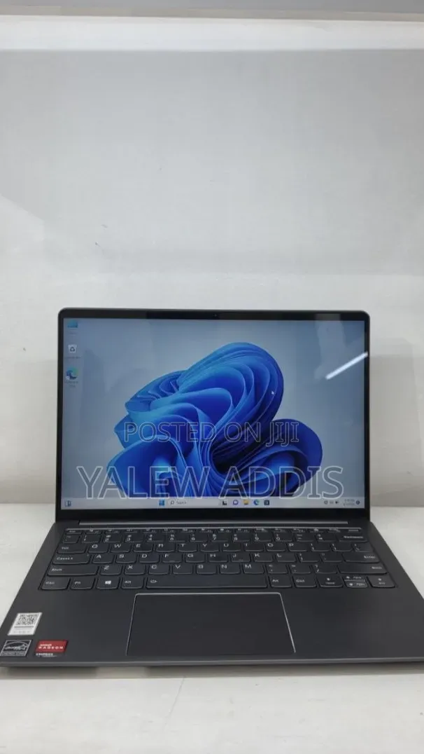 New Laptop Lenovo Ideapad 3 16GB AMD Ryzen 7 SSD 512GB