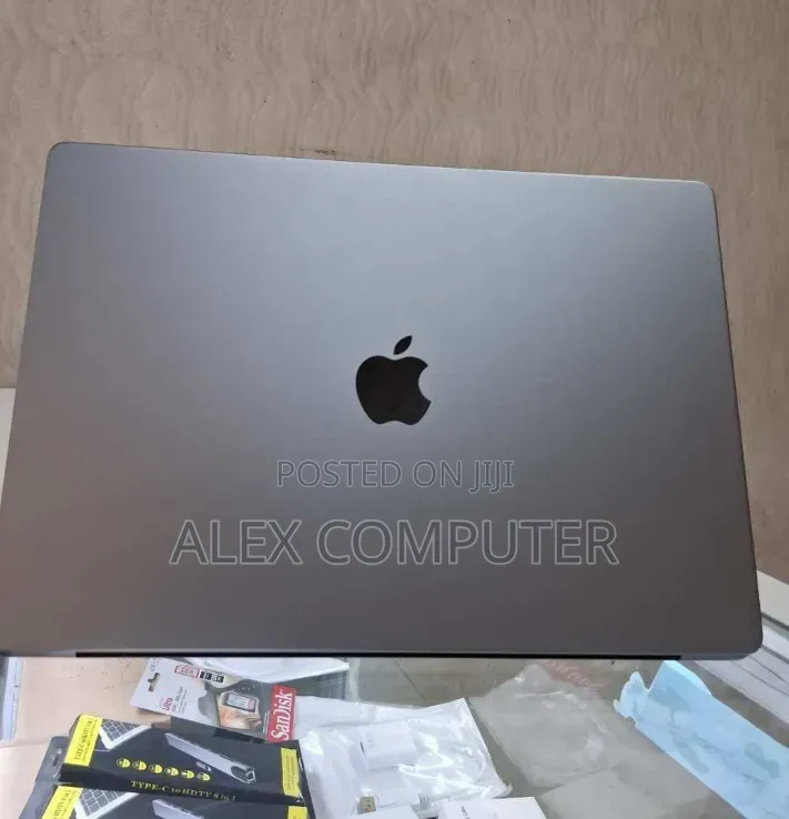 New Laptop Apple MacBook Pro 2021 M1 16GB Apple M1 Pro SSD 1T