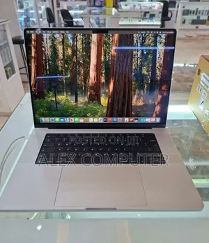 New Laptop Apple MacBook Pro 2021 M1 16GB Apple M1 Pro SSD 1T