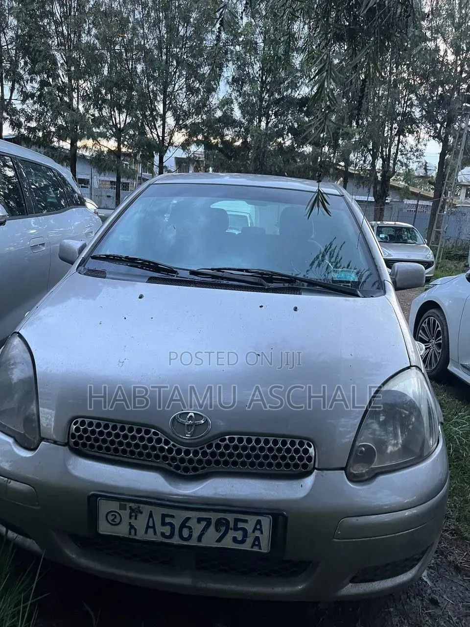 Toyota Vitz 2003 Silver