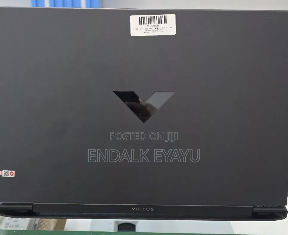 New Laptop HP Victus 16 16GB Intel Core i7 SSD 1T