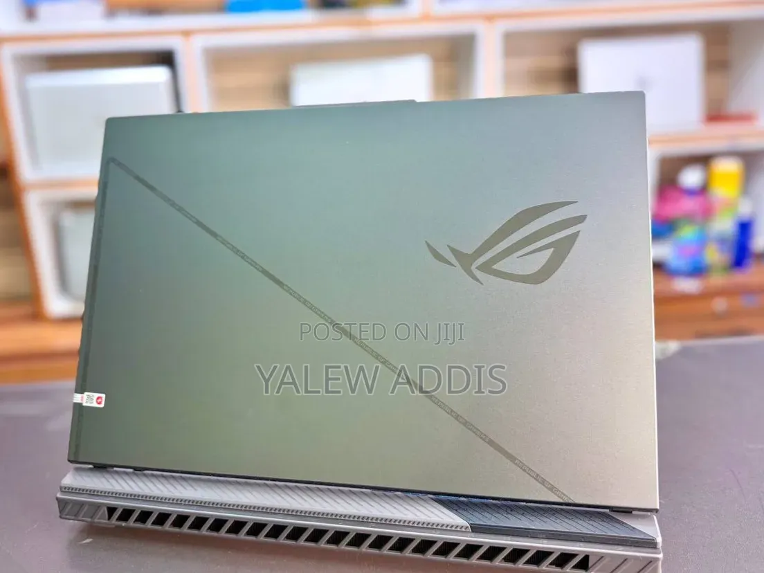 New Laptop Asus ROG Strix G16 16GB Intel Core i9 SSD 1T
